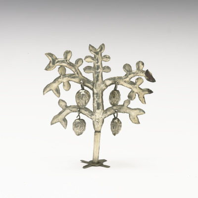 Cutout Ornament of a Tree with Four Pendant Fruits