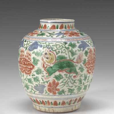 Jar with Designs of Lions and Peonies