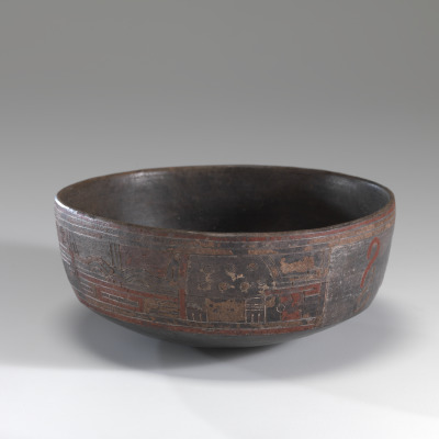 Bowl Decorated with Feline Motifs