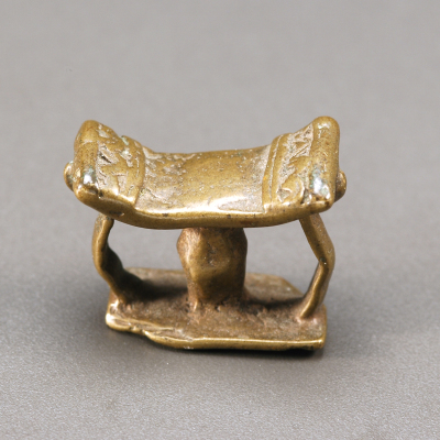 Gold Weight in the form of a Stool