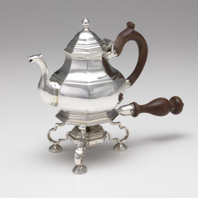 Teapot on Stand