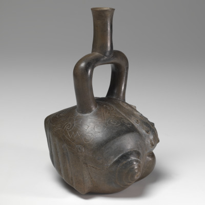 Stirrup-Spouted Vessel in the Form of a Shell